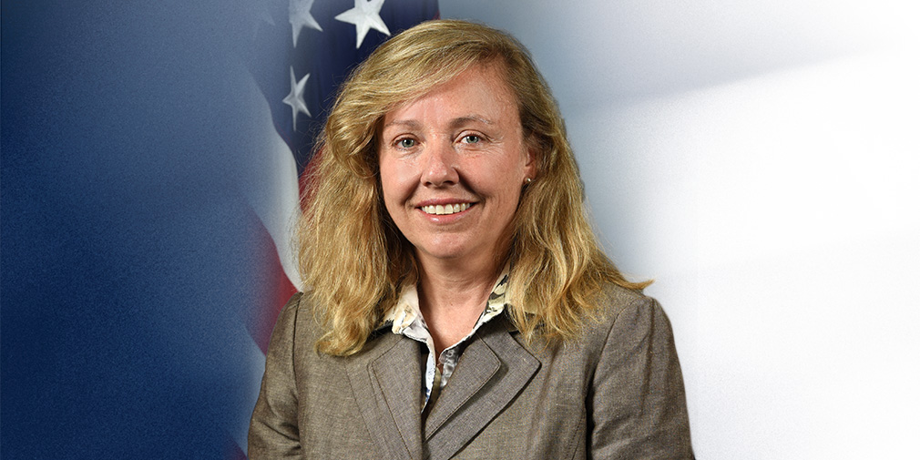 Retired U.S. Navy Rear Admiral and American Airlines Captain Linda Wackerman